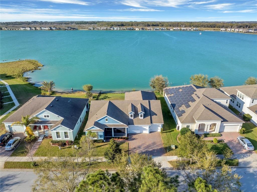 589 Blue Cypress Drive Groveland FL 34736 - Crystal Lake G5065528 image1