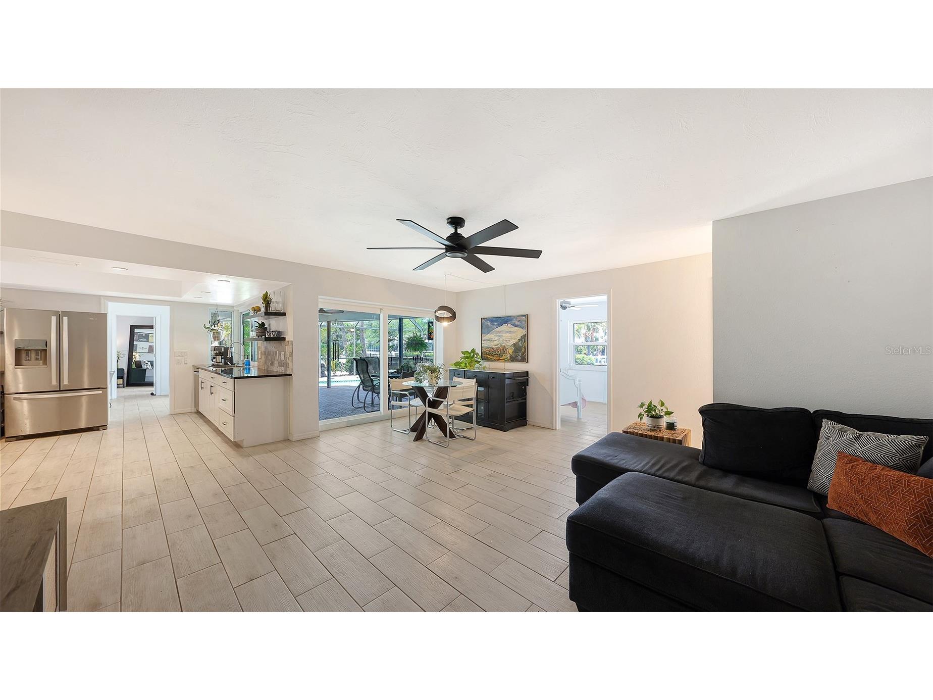 589 Commonwealth Lane Sarasota FL 34242 R4910990 image12