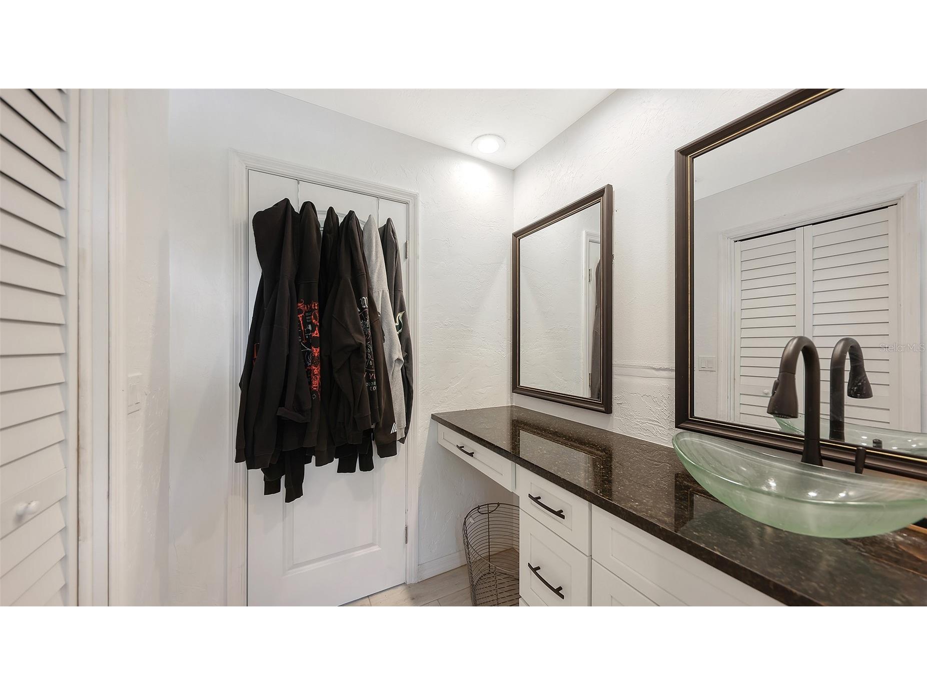 589 Commonwealth Lane Sarasota FL 34242 R4910990 image17