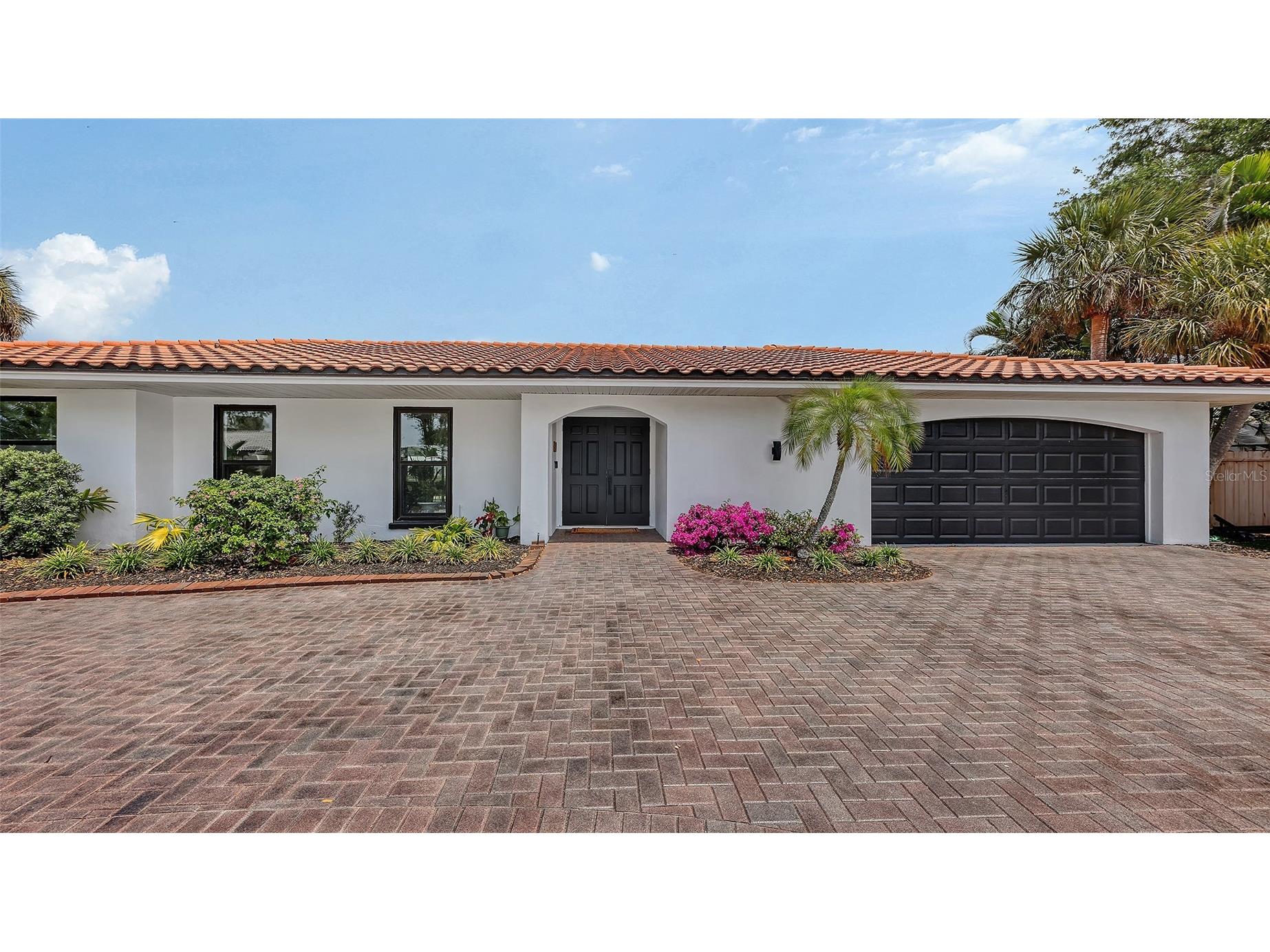 589 Commonwealth Lane Sarasota FL 34242 R4910990 image2