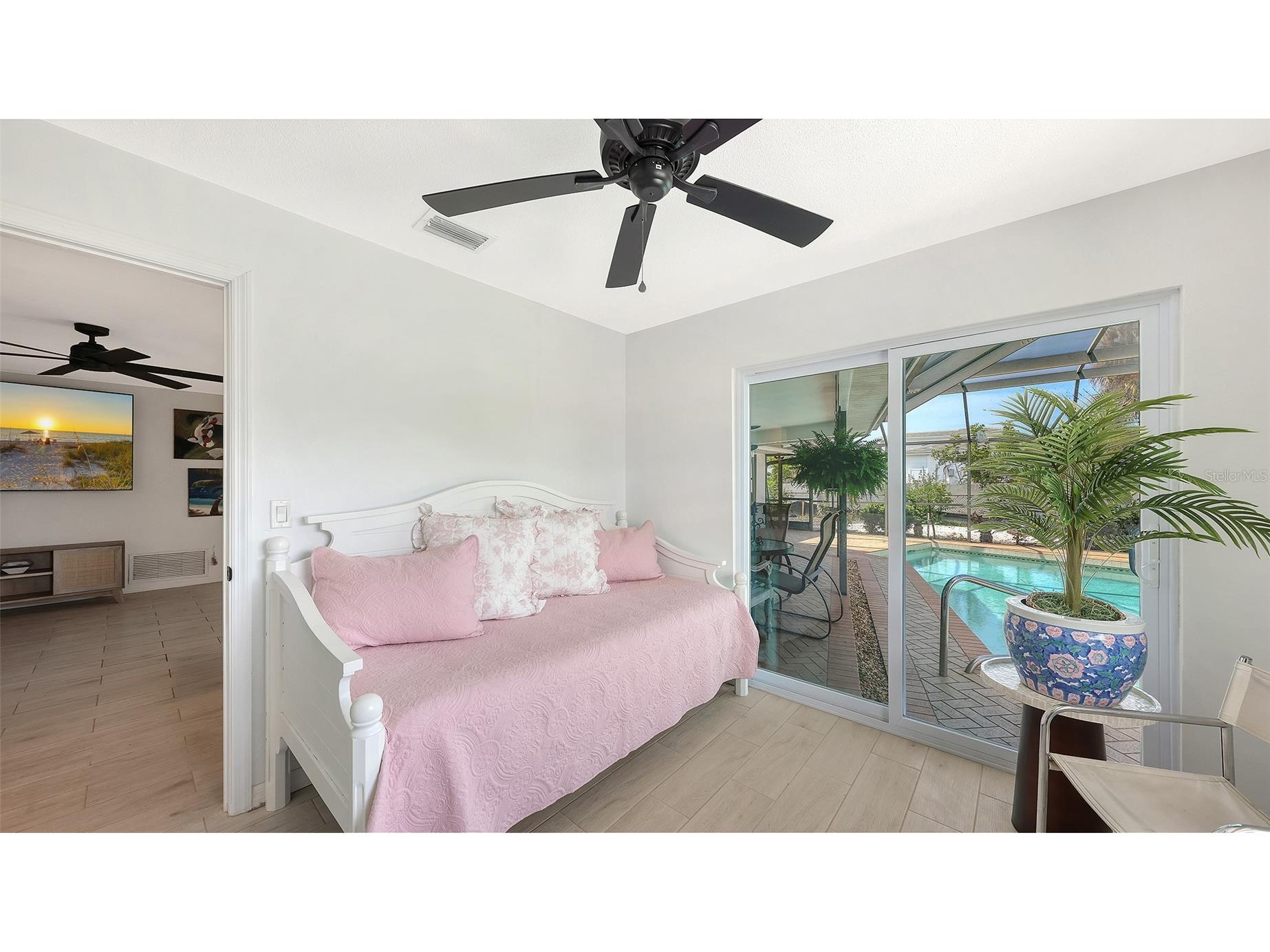 589 Commonwealth Lane Sarasota FL 34242 R4910990 image21