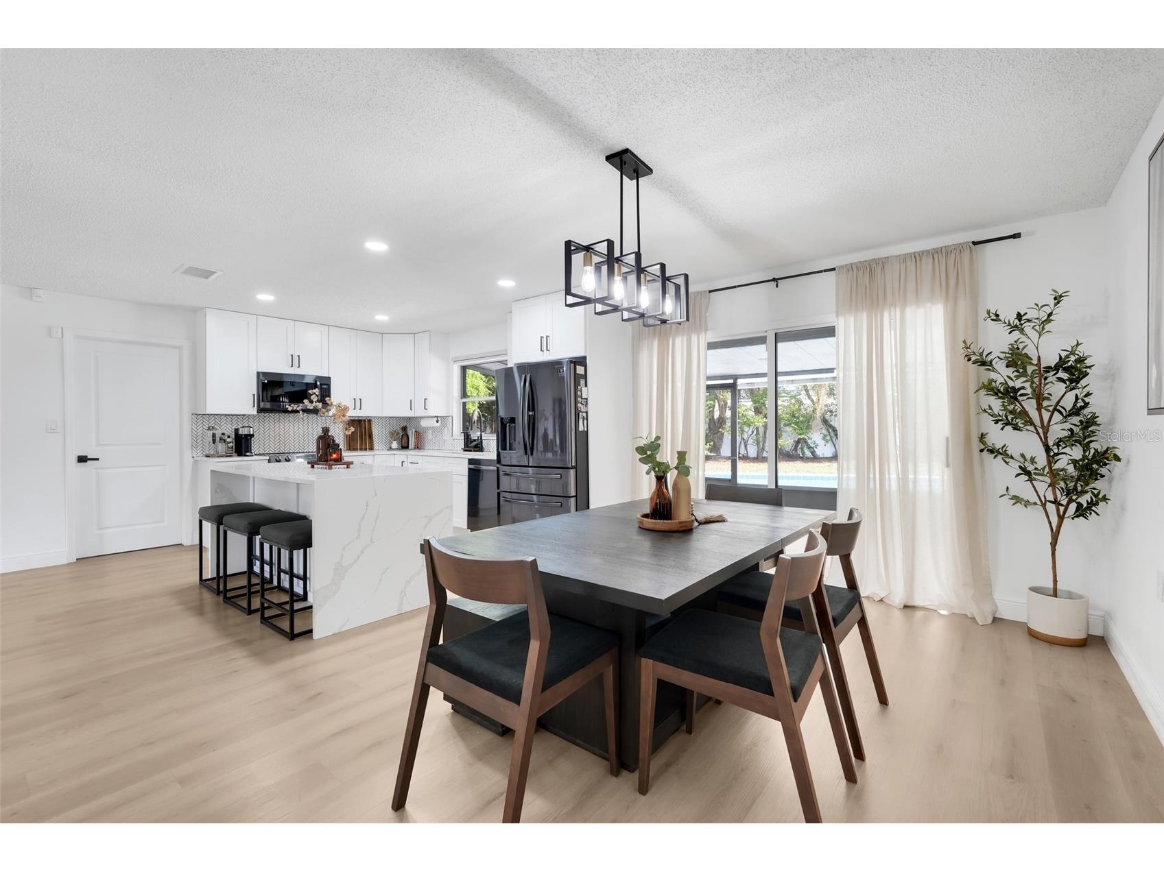 589 Del Rio Street Orlando FL 32839 O6389578 image1