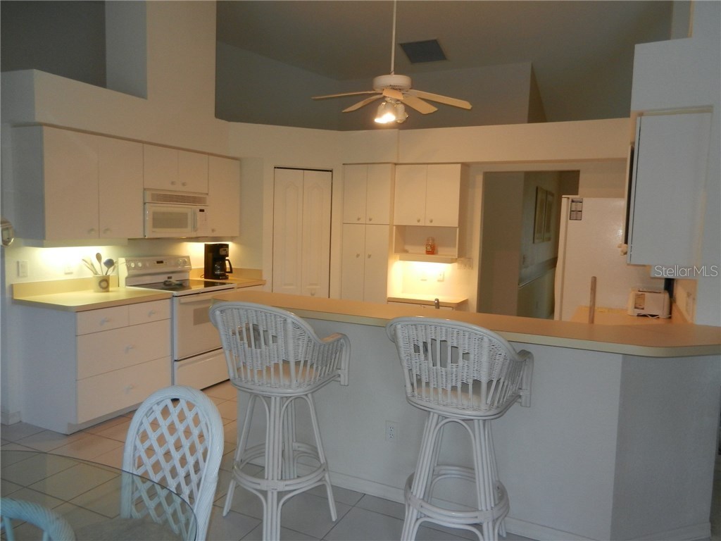 589 Rotonda Circle Rotonda West FL 33947 D5915887 image6