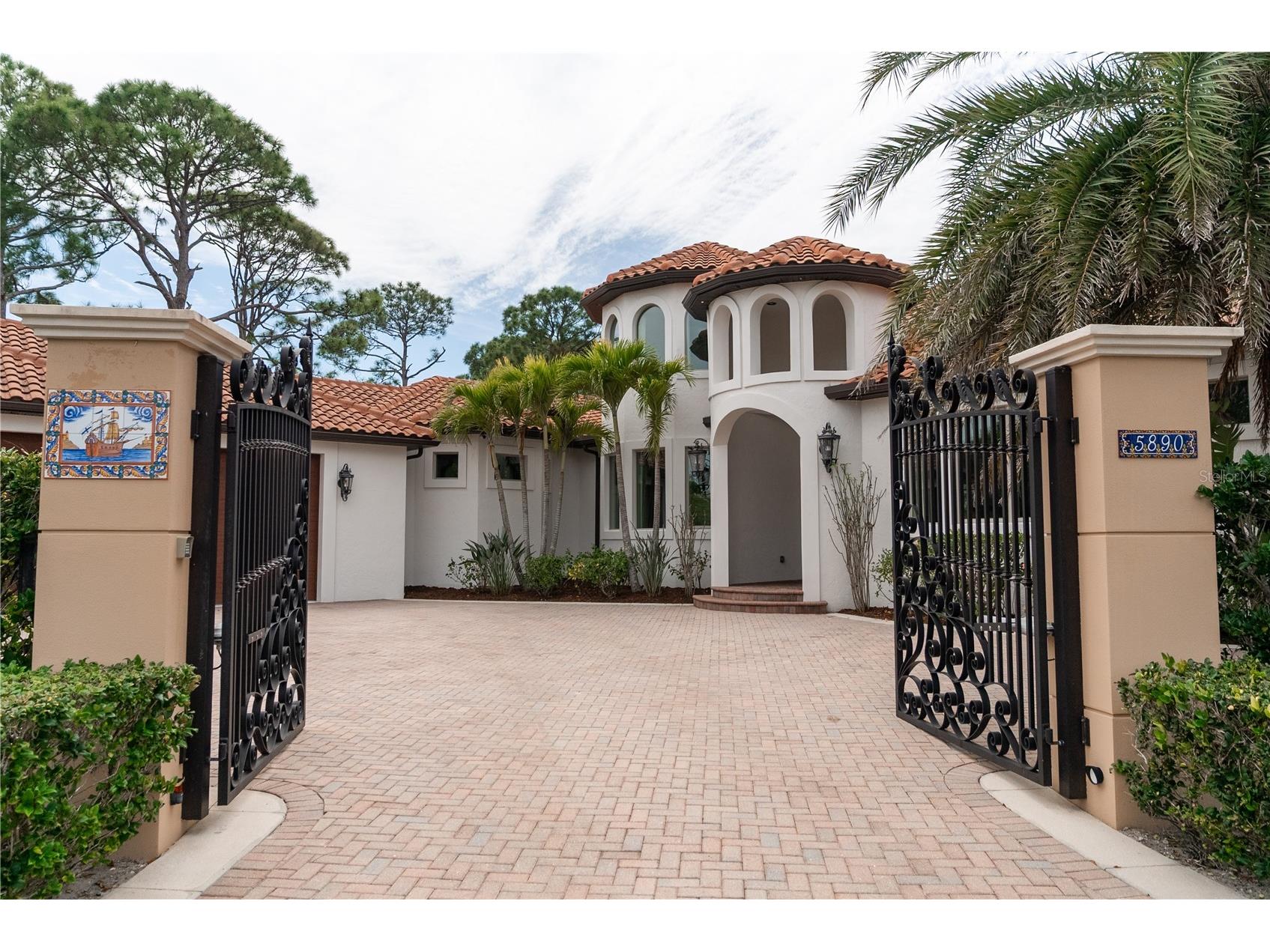 5890 Jamila Venice FL 34293 A4686210 image3