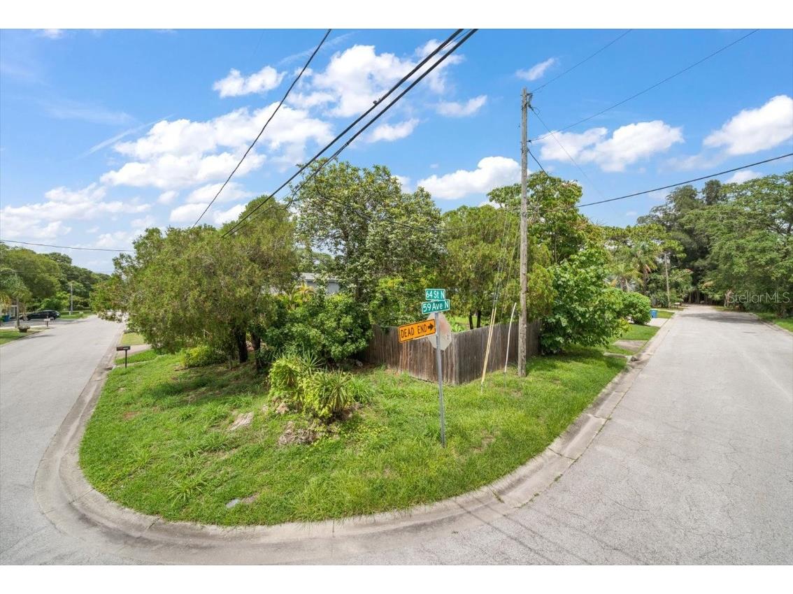 5891 64th Street N Saint Petersburg FL 33709 U8251136 image1