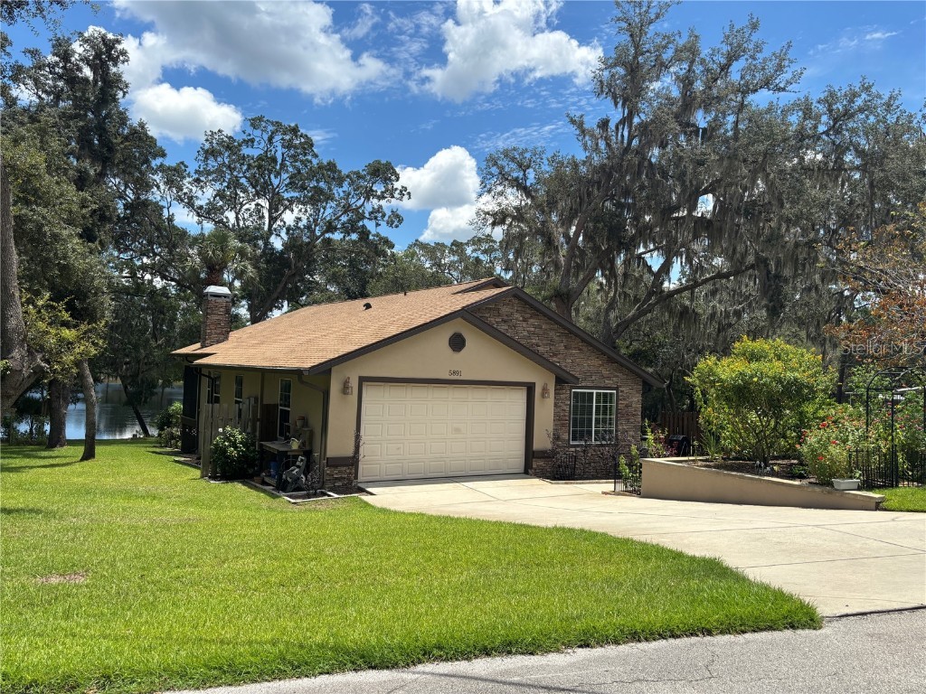 5891 SE 166th Court Ocklawaha FL 32179 - Crystal Lake OM706049 image1