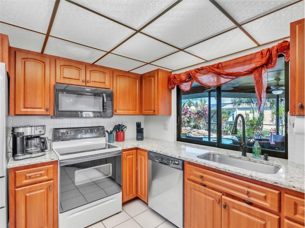 5892 Lincoln Rd Venice FL 34293 A4655351 image10