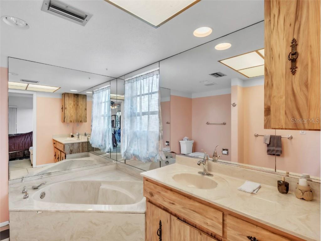 5892 Lincoln Rd Venice FL 34293 A4655351 image14