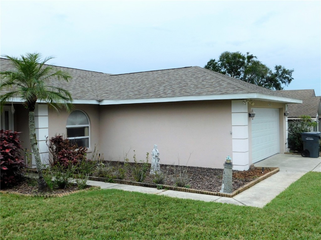 5893 Manchester Drive W Lakeland FL 33810 A4555444 image1