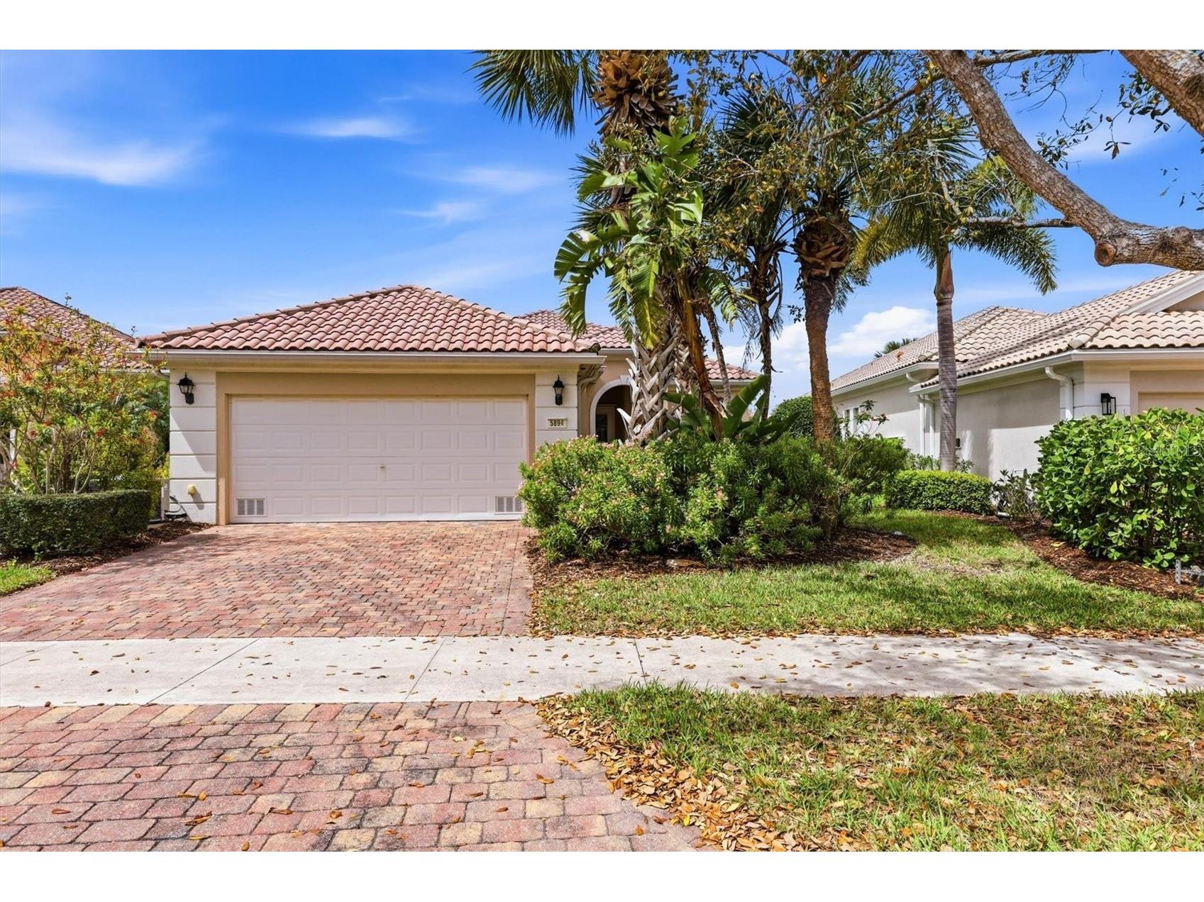 5894 Benevento Drive Sarasota FL 34238 A4684183 image1
