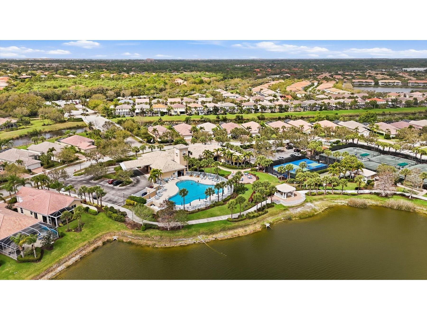 5894 Benevento Drive Sarasota FL 34238 A4684183 image37