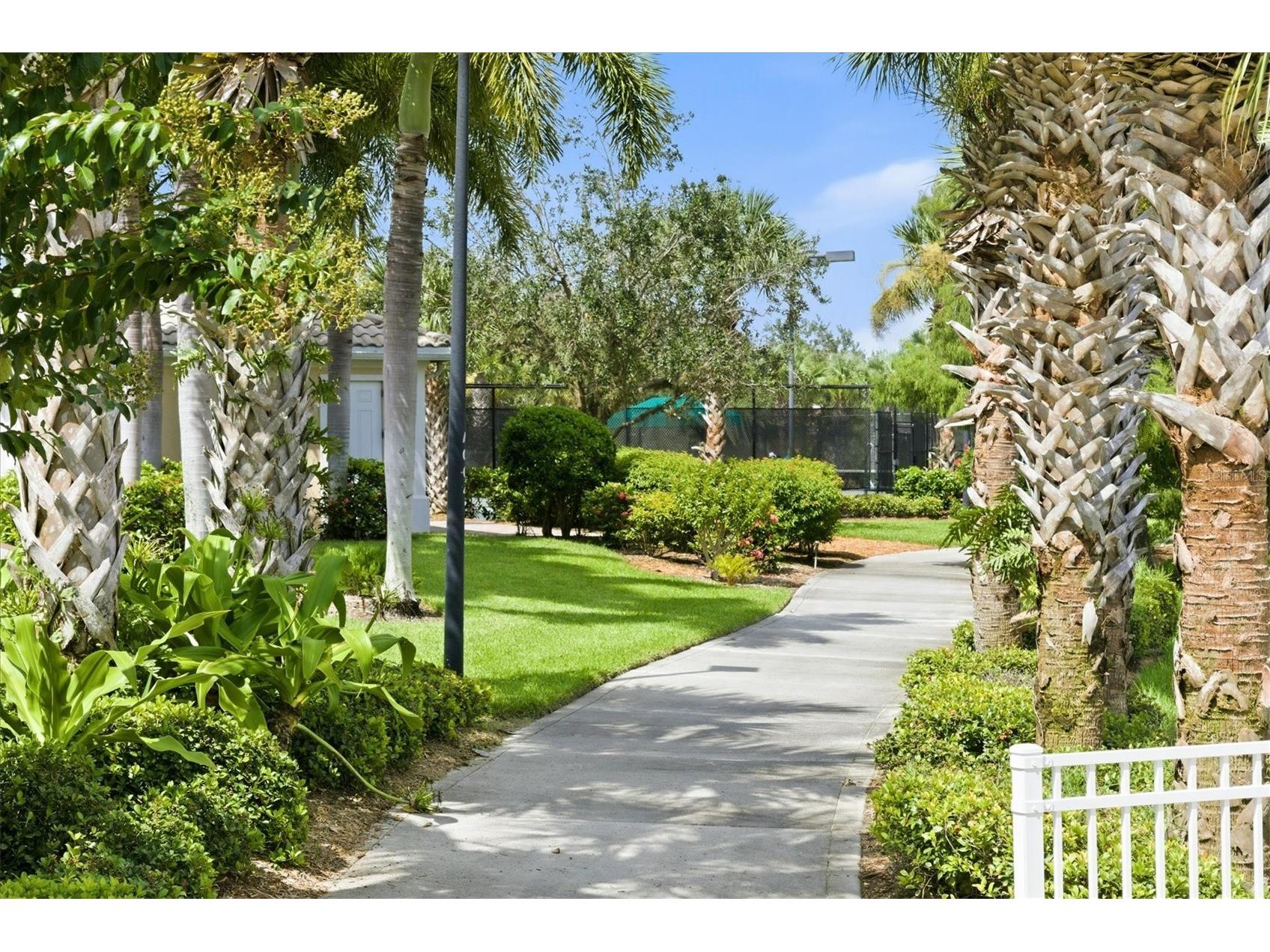 5894 Benevento Drive Sarasota FL 34238 A4684183 image46