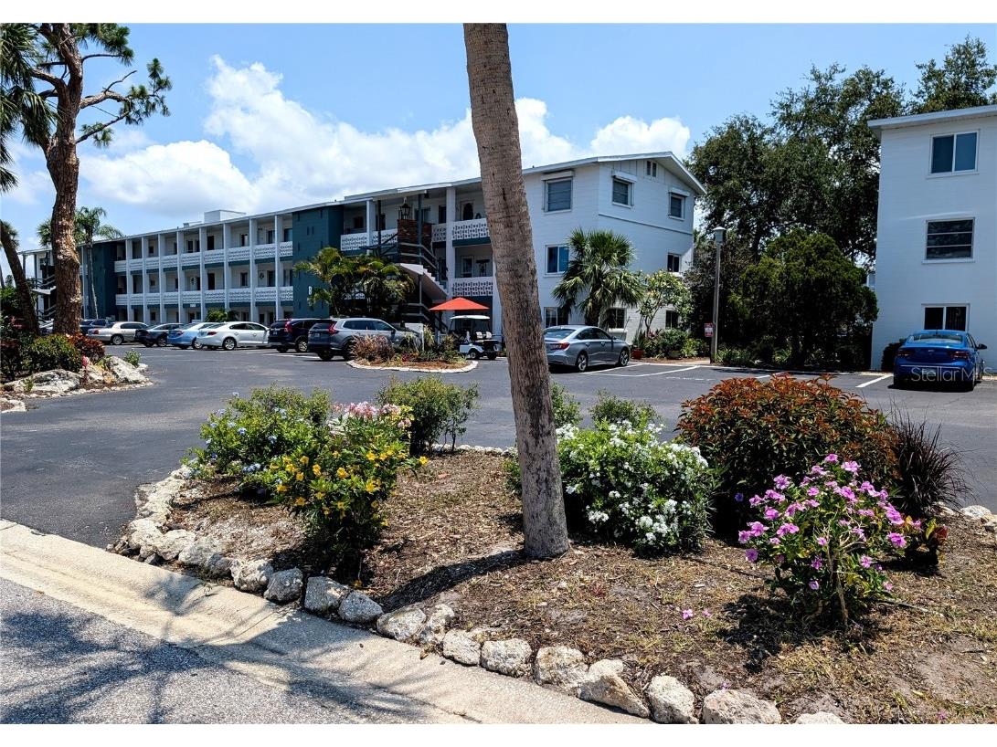 5895 17th Street W #B-26 Bradenton FL 34207 A4651855 image1