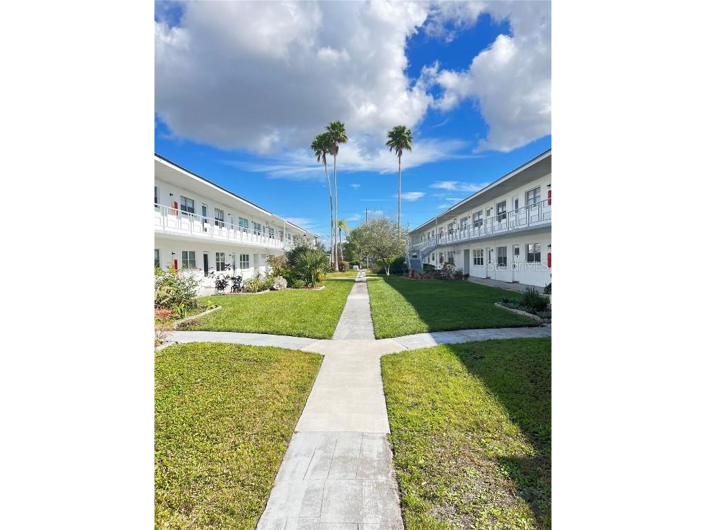5895 18th Street N #4 Saint Petersburg FL 33714 T3426377 image1