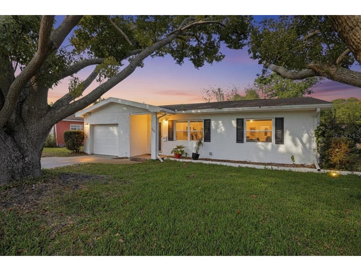 5897 5th Street S Saint Petersburg FL 33705 TB8482803 image2