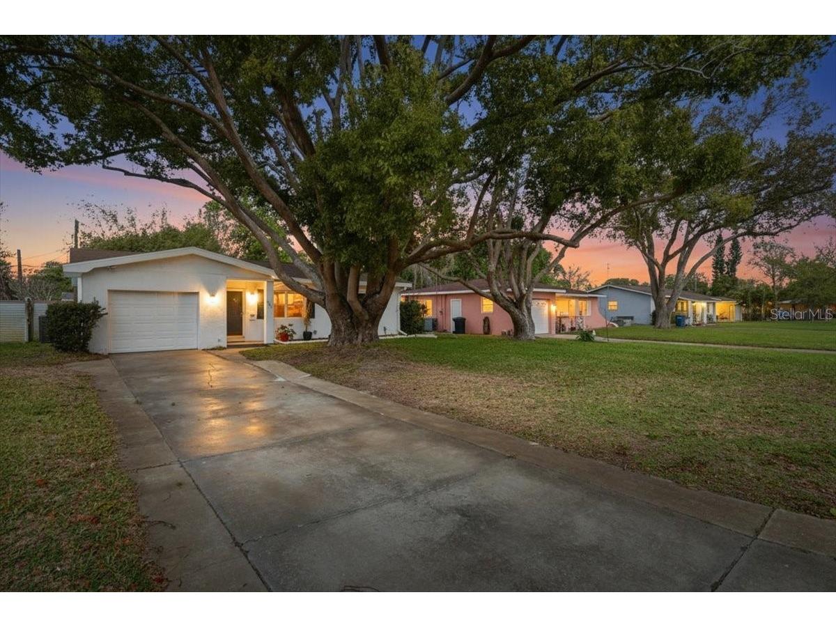 5897 5th Street S Saint Petersburg FL 33705 TB8482803 image3