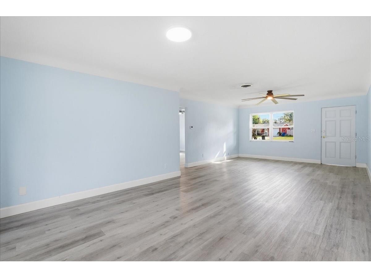 5897 5th Street S Saint Petersburg FL 33705 TB8482803 image5