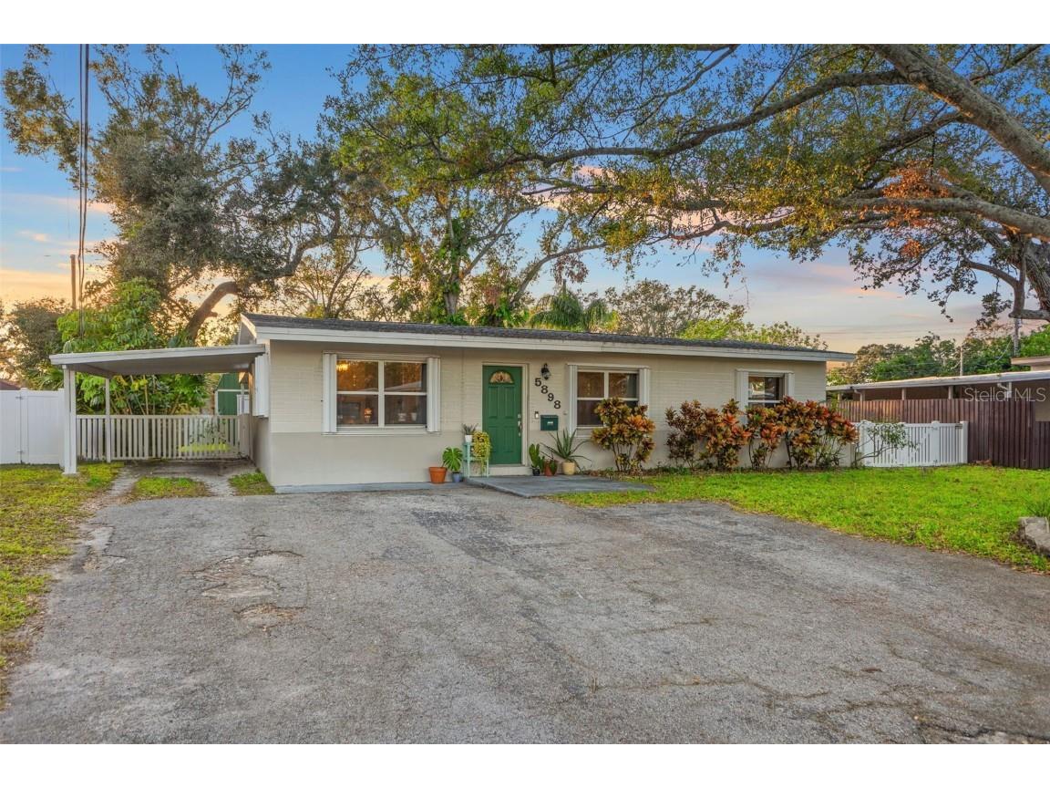 5898 13th Street N Saint Petersburg FL 33703 TB8317071 image1