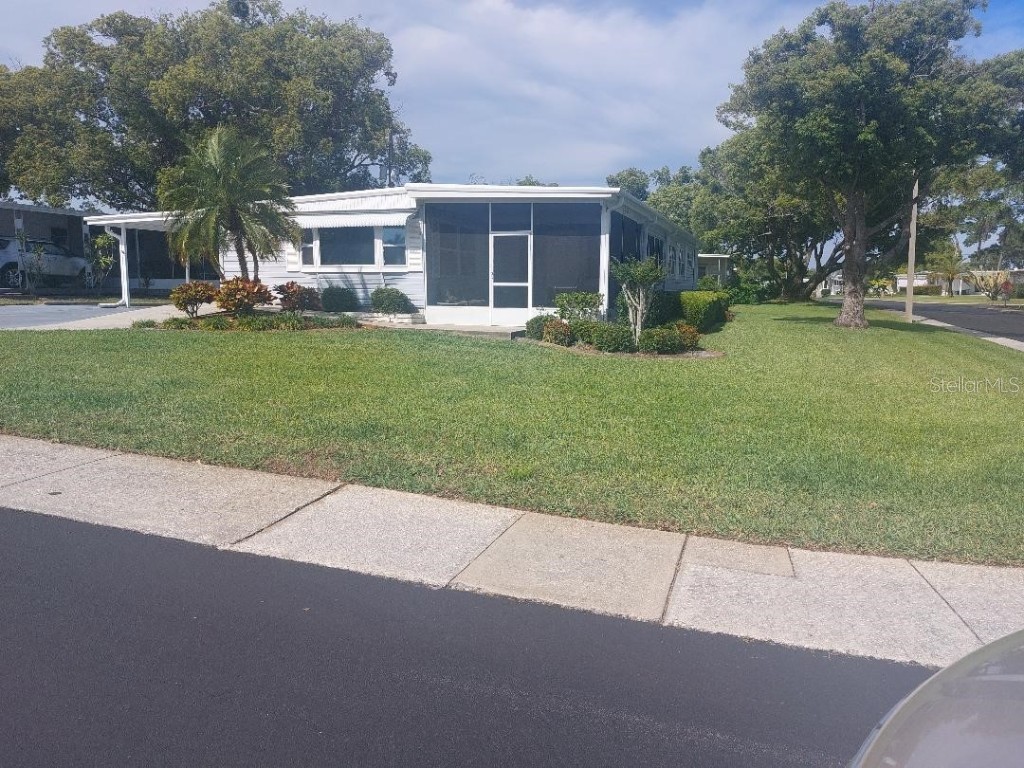 59 Lexington Court #11 Palm Harbor FL 34684 - LAKE TARPON U8237765 image1