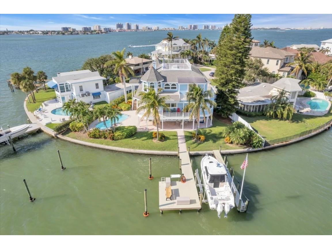 59 N Pine Circle Belleair FL 33756 U8179762 image1