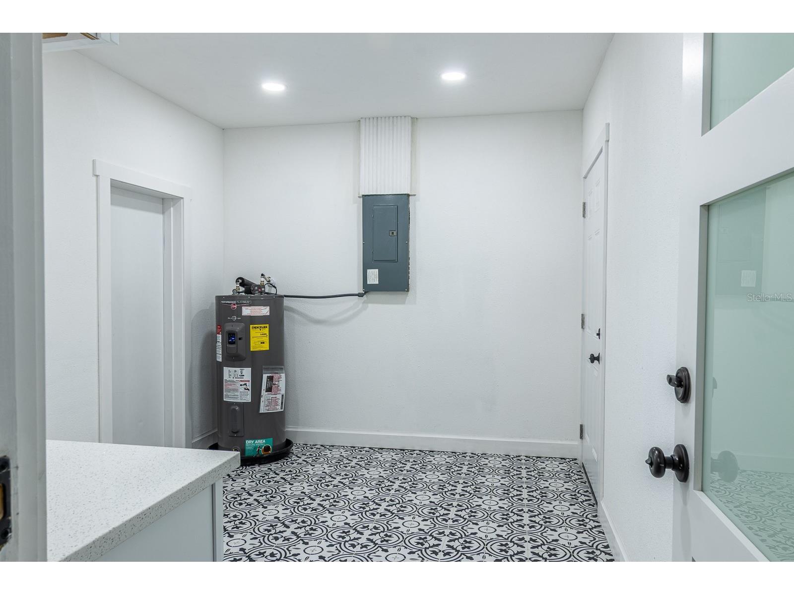 590 45th Street Sarasota FL 34234 A4691066 image12