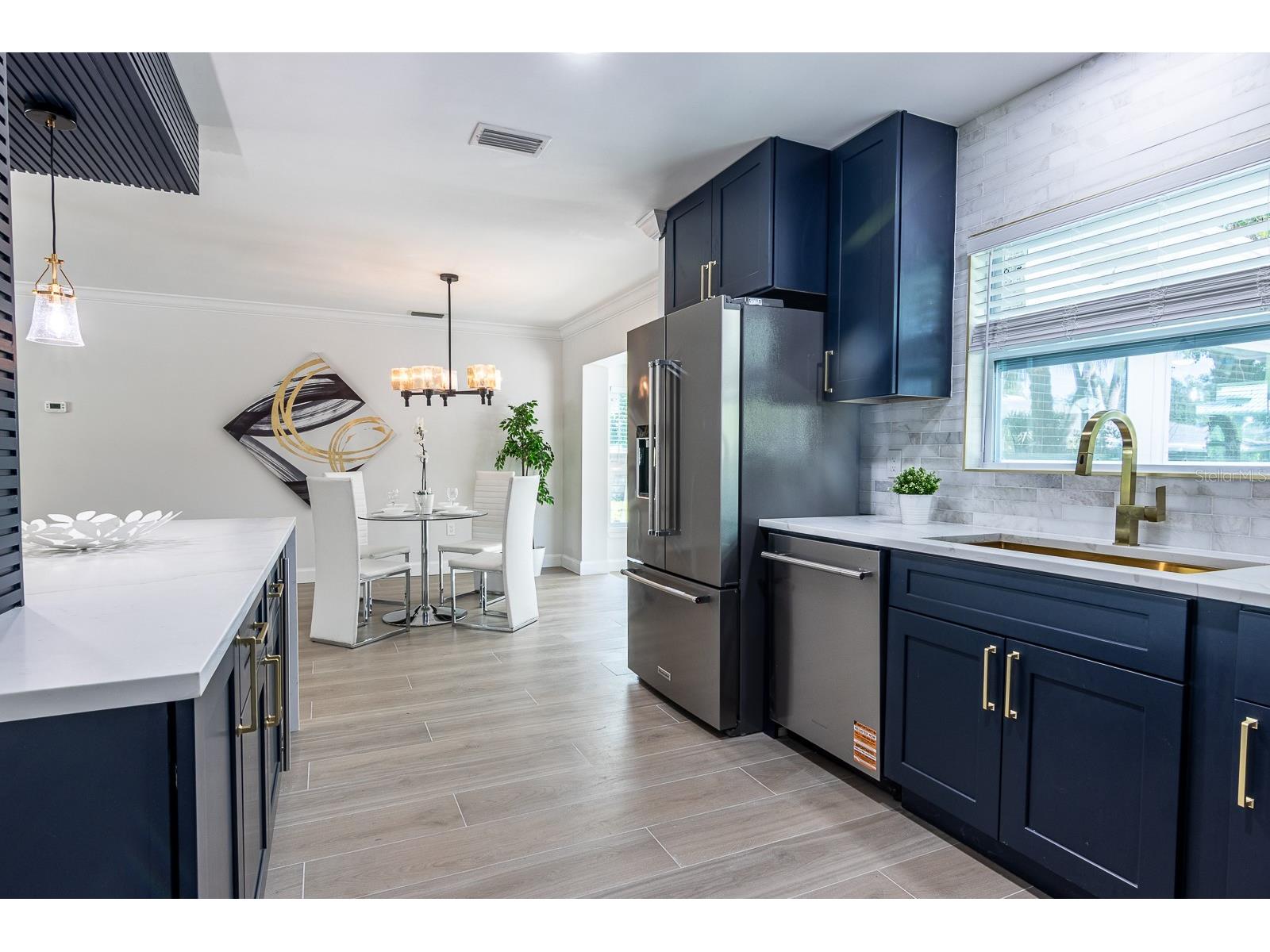 590 45th Street Sarasota FL 34234 A4691066 image14