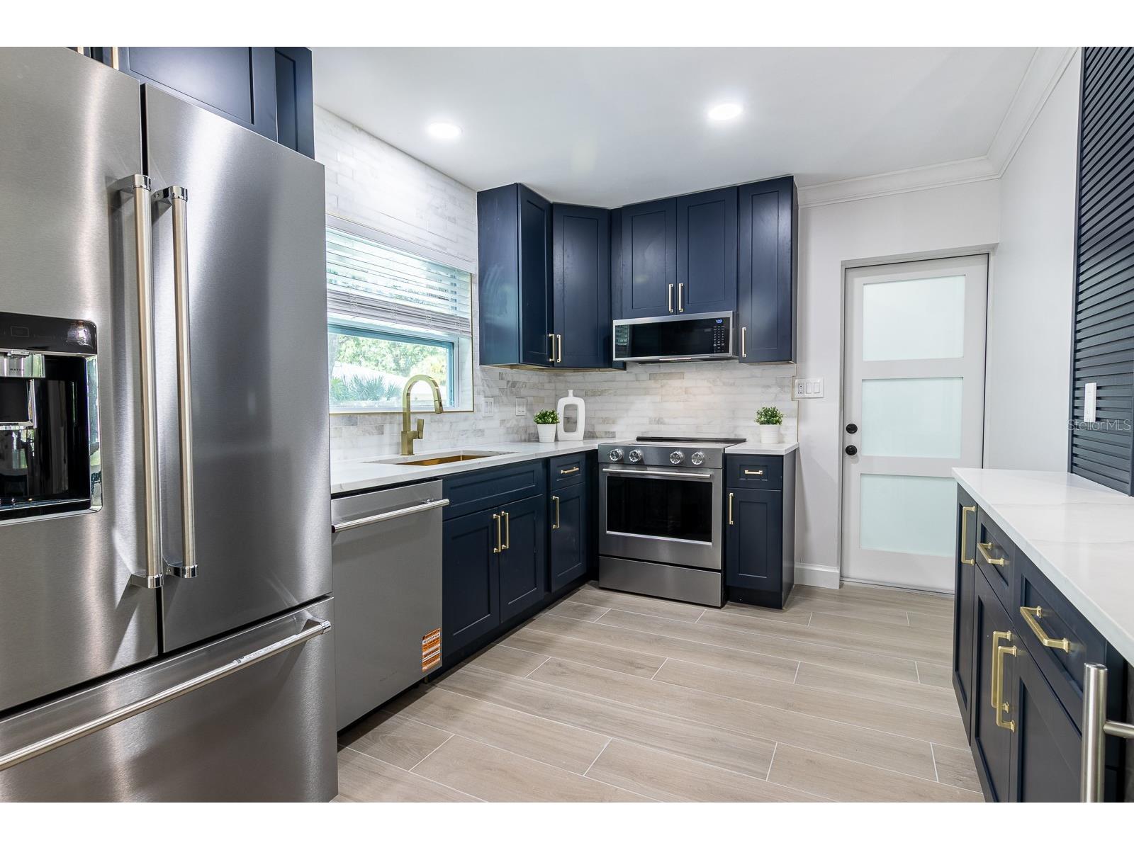 590 45th Street Sarasota FL 34234 A4691066 image9