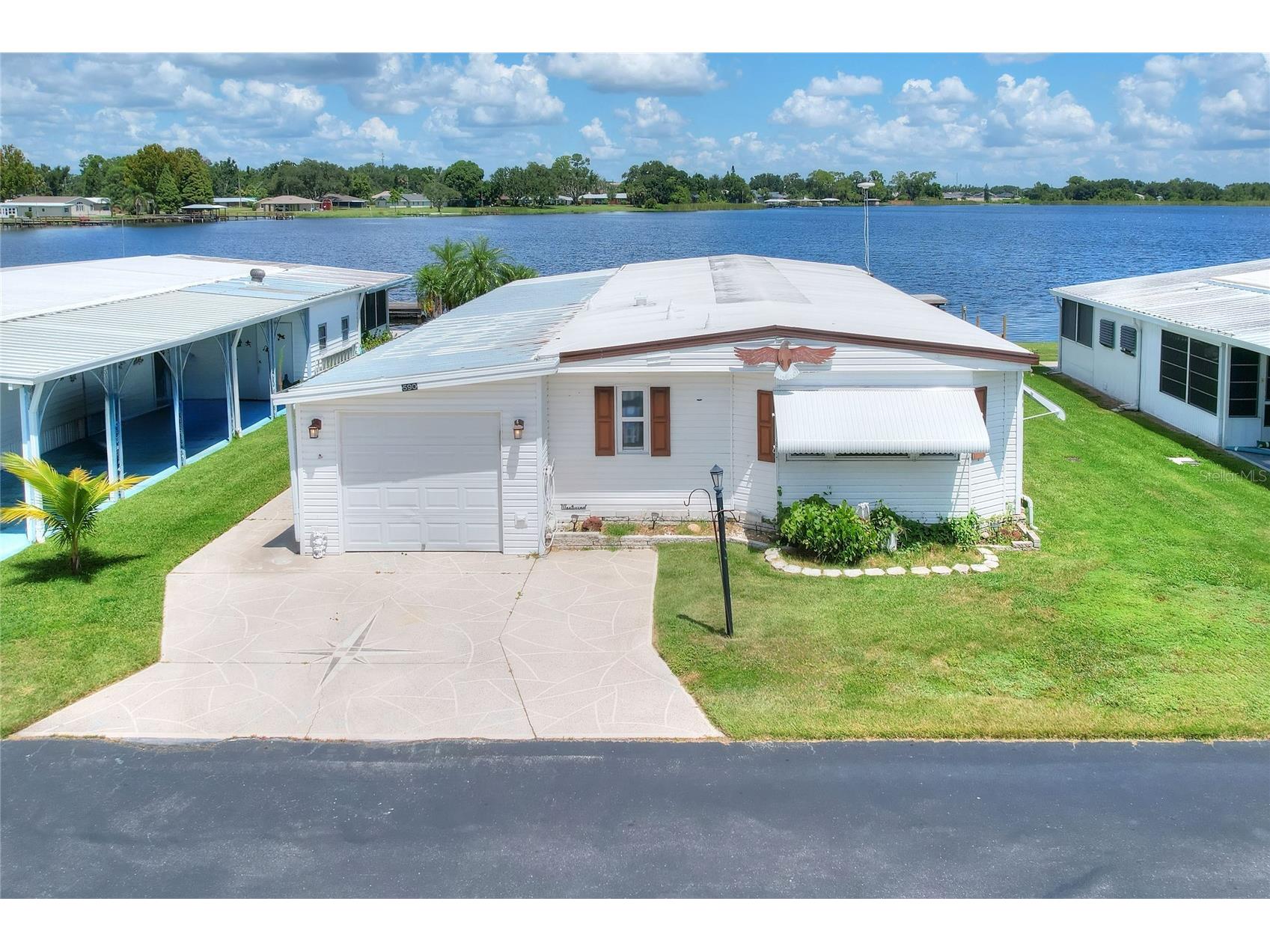 590 Aloha Drive Haines City FL 33844 - MIIDDLE LAKE HAMILTON P4935989 image1