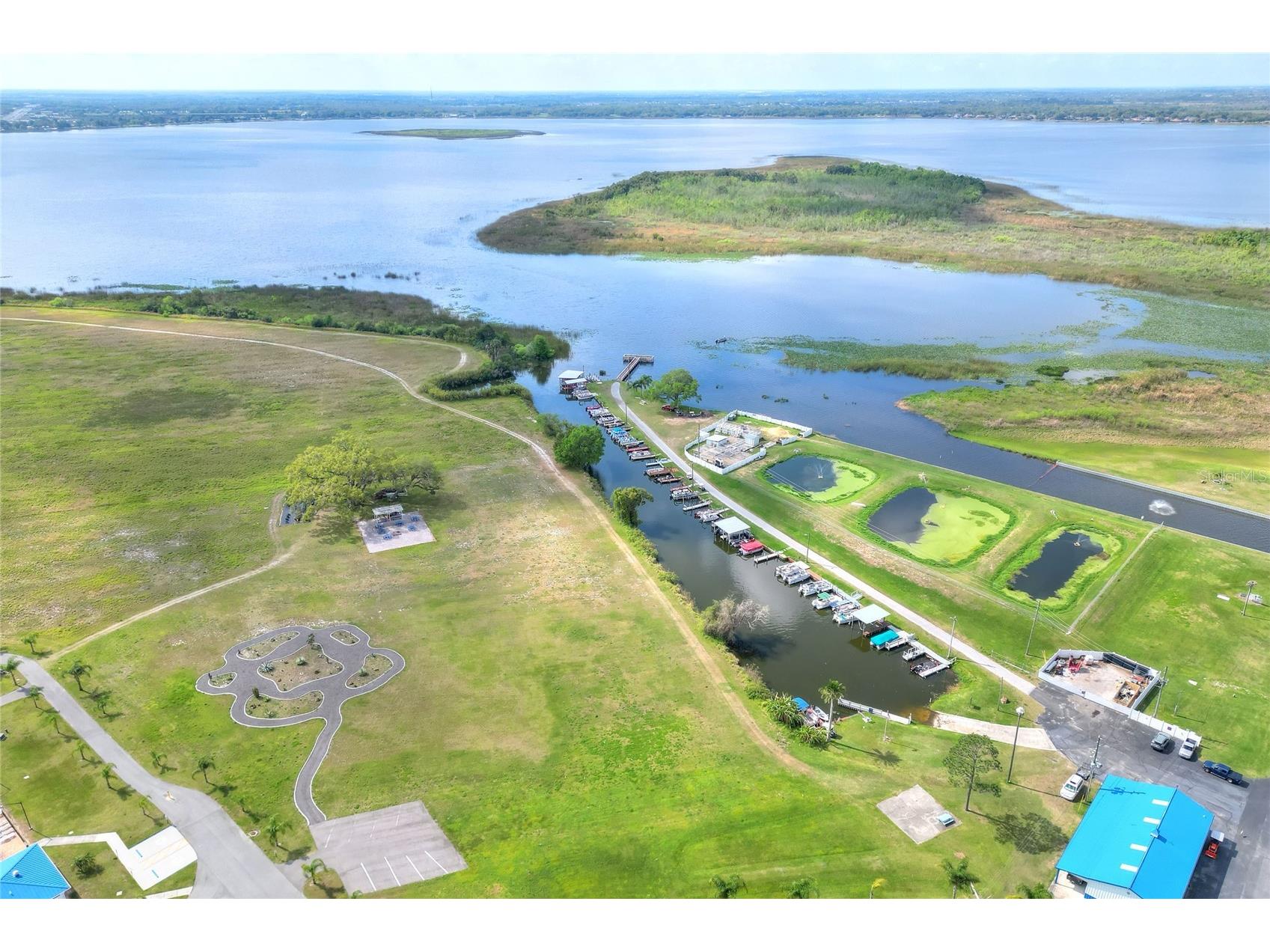 590 Aloha Drive Haines City FL 33844 - MIIDDLE LAKE HAMILTON P4935989 image13