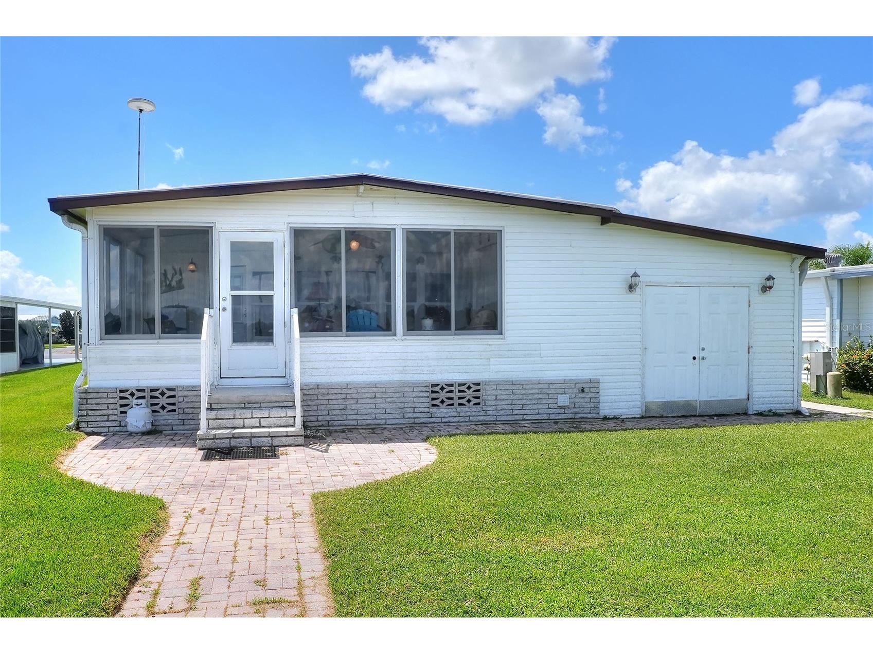 590 Aloha Drive Haines City FL 33844 - MIIDDLE LAKE HAMILTON P4935989 image3