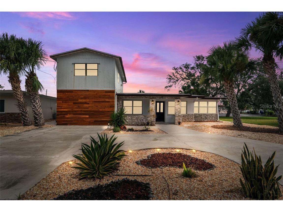 590 Baywood Drive N Dunedin FL 34698 TB8356354 image1