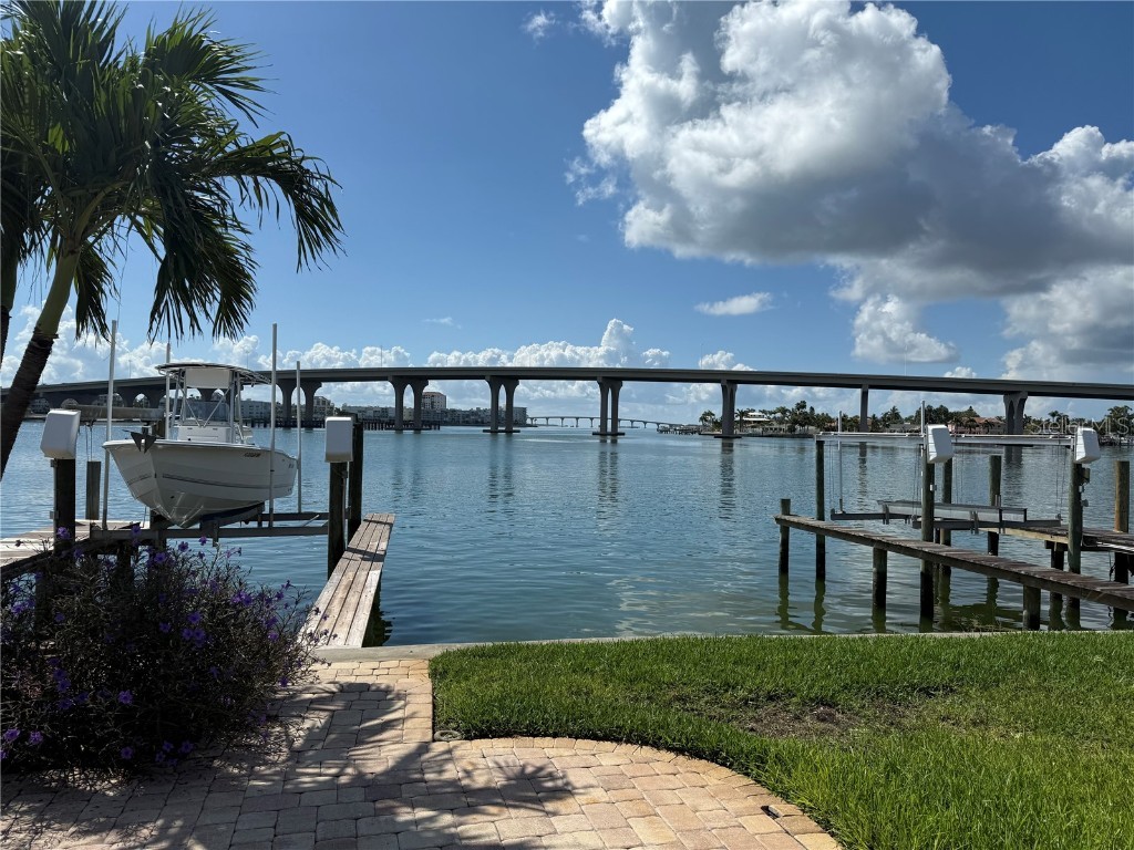 590 Belle Point Drive Saint Pete Beach FL 33706 TB8417092 image1