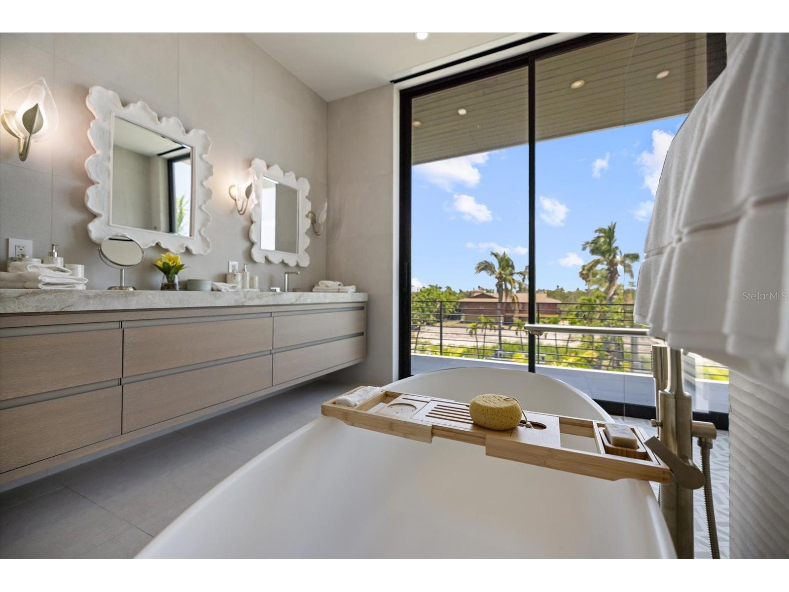 590 De Narvaez Drive Longboat Key FL 34228 A4677180 image38