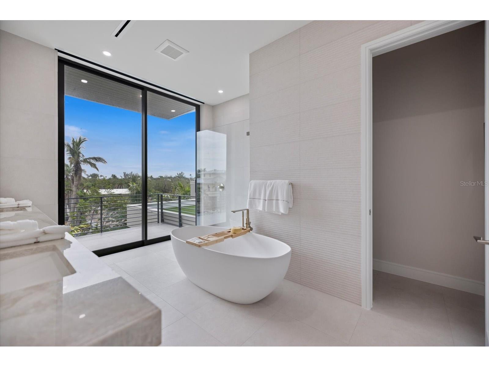 590 De Narvaez Drive Longboat Key FL 34228 A4677180 image39