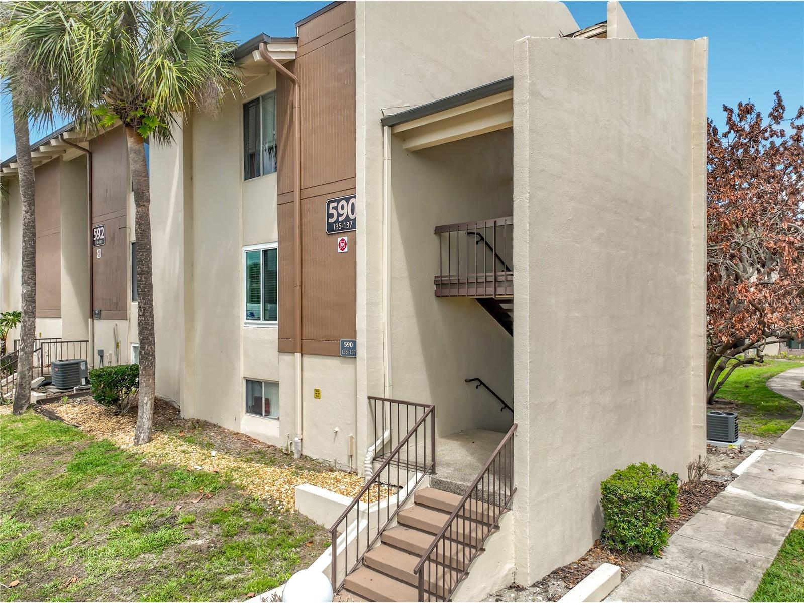 590 Orange Drive #136 Altamonte Springs FL 32701 - LAKE ORIENTA O6397921 image1