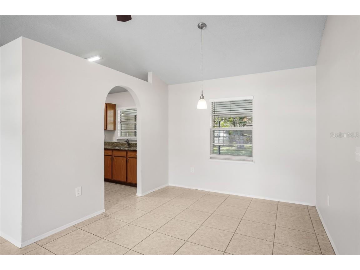 590 Twin Lake Avenue Deltona FL 32738 O6337944 image16