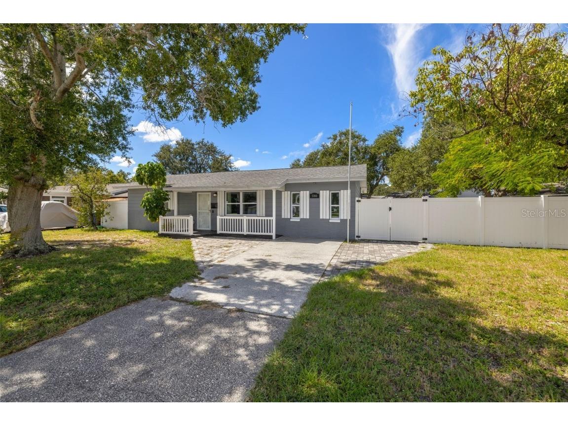 5900 1st Street N Saint Petersburg FL 33703 TB8438130 image1