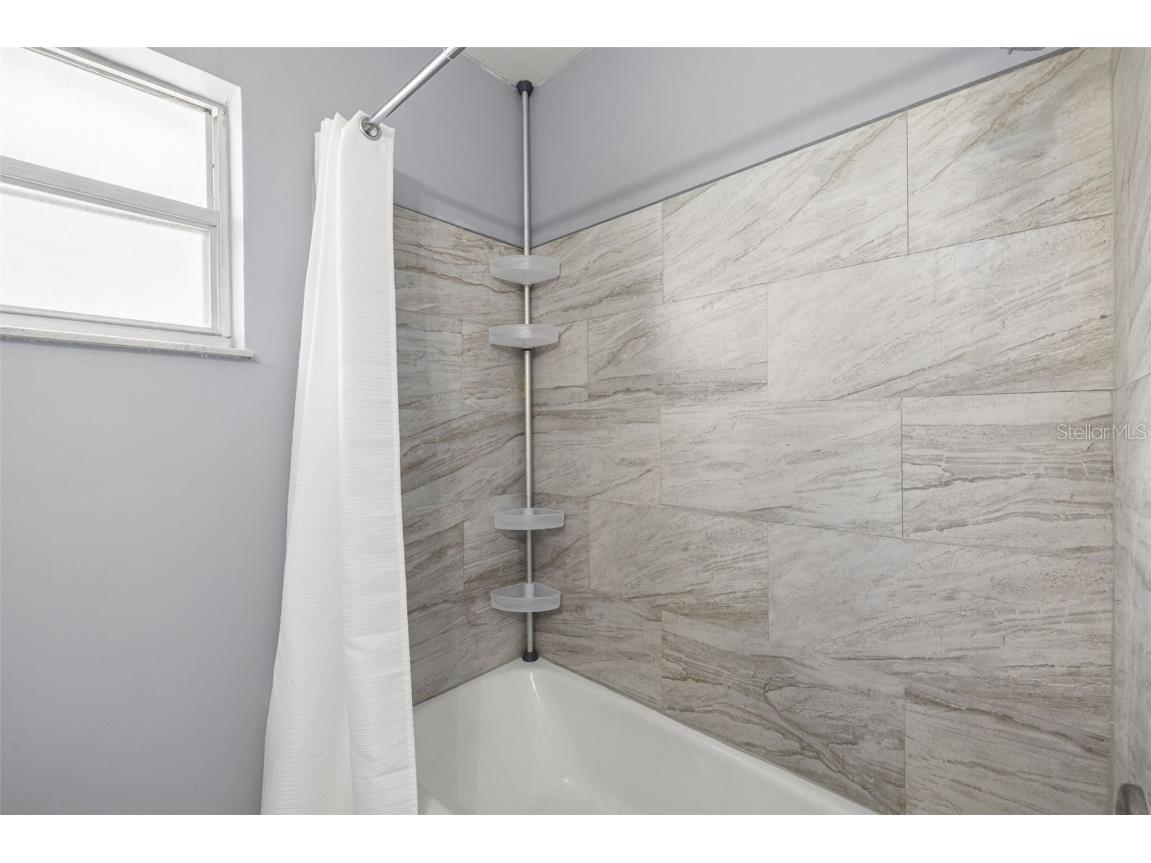 5900 1st Street N Saint Petersburg FL 33703 TB8438130 image12