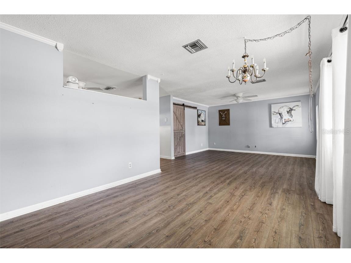 5900 1st Street N Saint Petersburg FL 33703 TB8438130 image3