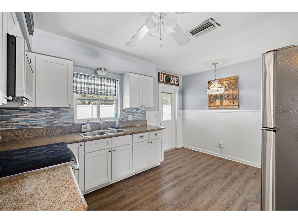 5900 1st Street N Saint Petersburg FL 33703 TB8438130 image9