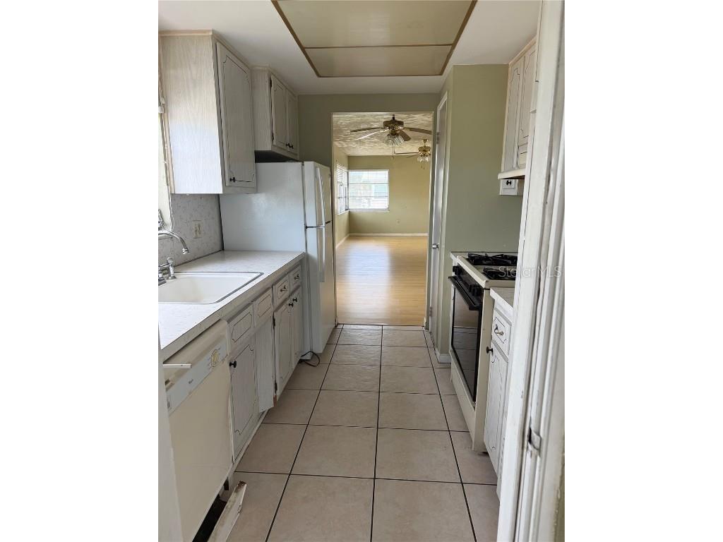 5900 21st Street N #10 Saint Petersburg FL 33714 TB8434123 image21