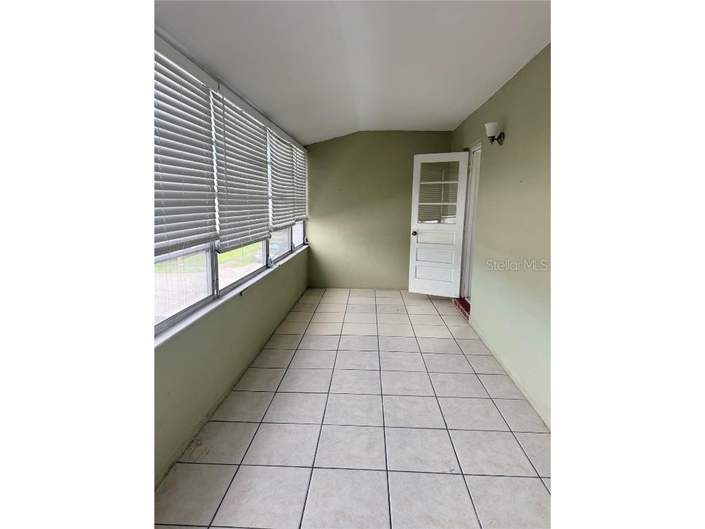 5900 21st Street N #10 Saint Petersburg FL 33714 TB8434123 image22