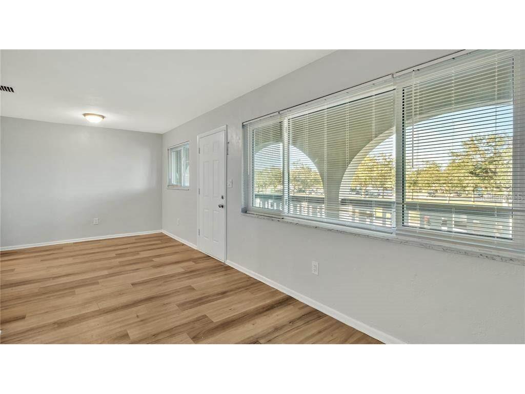 5900 22nd Avenue N Saint Petersburg FL 33710 W7886291 image11