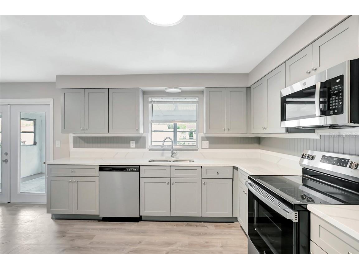 5900 Beech Street Zephyrhills FL 33542 TB8452305 image16