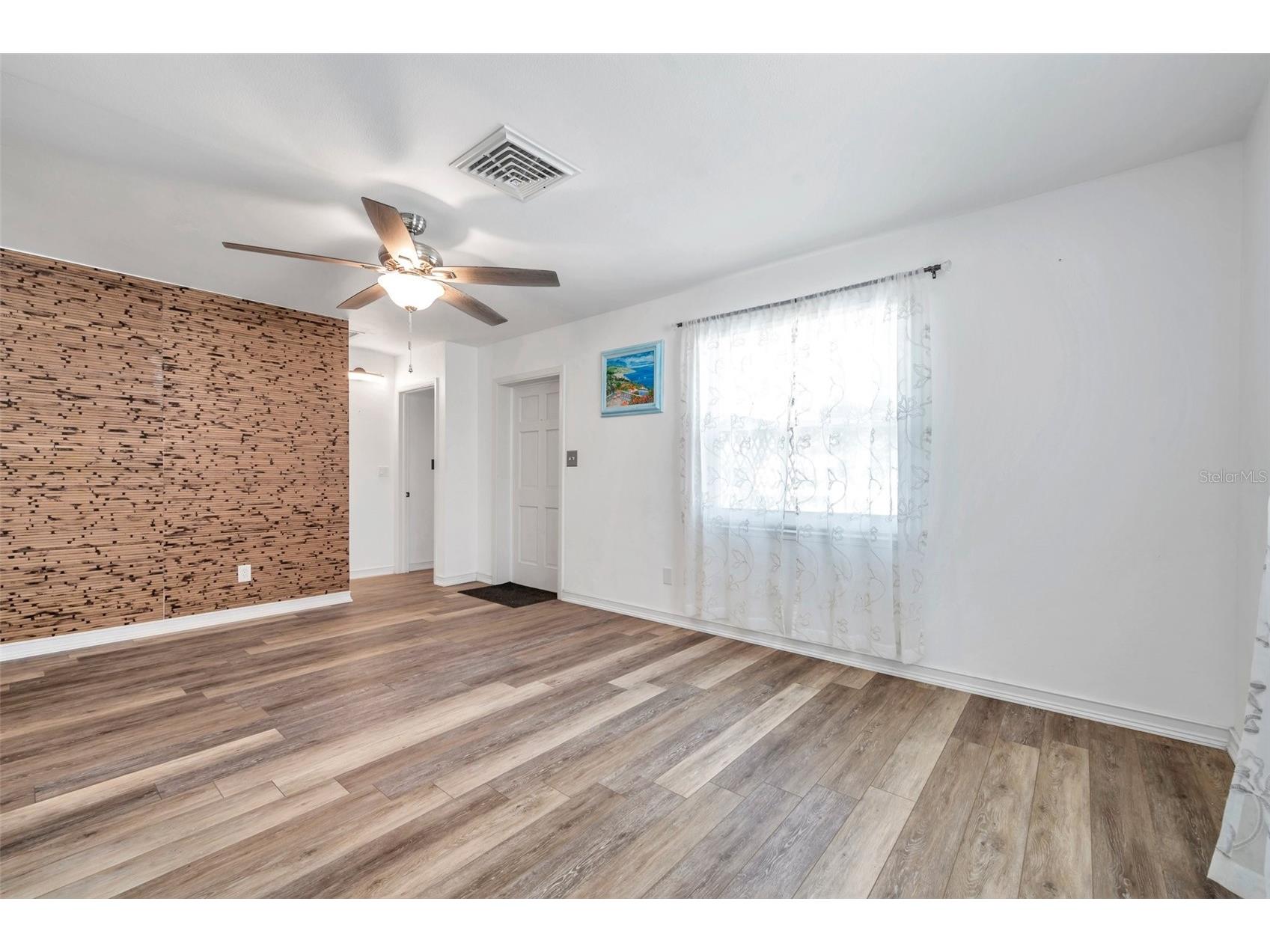 5900 Cypress Street N Saint Petersburg FL 33703 TB8466894 image10
