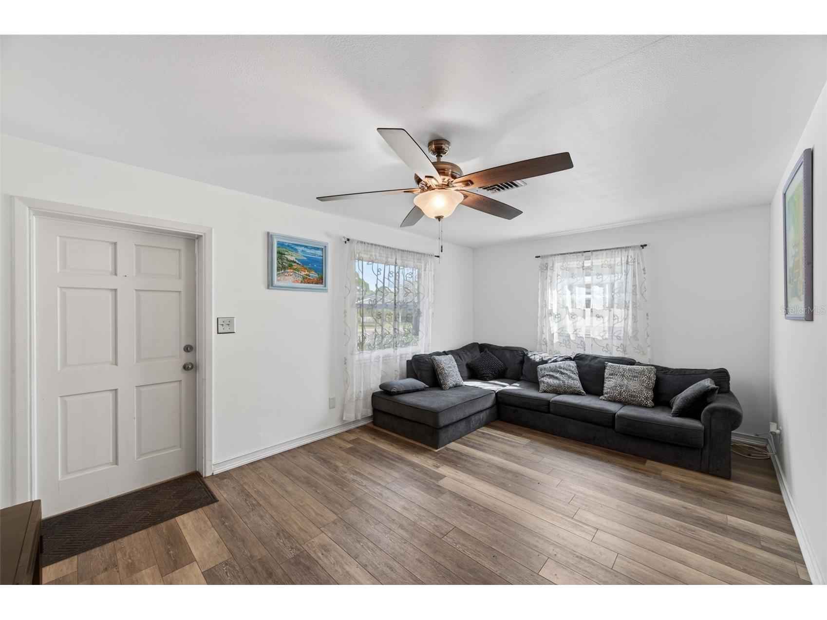 5900 Cypress Street N Saint Petersburg FL 33703 TB8466894 image9