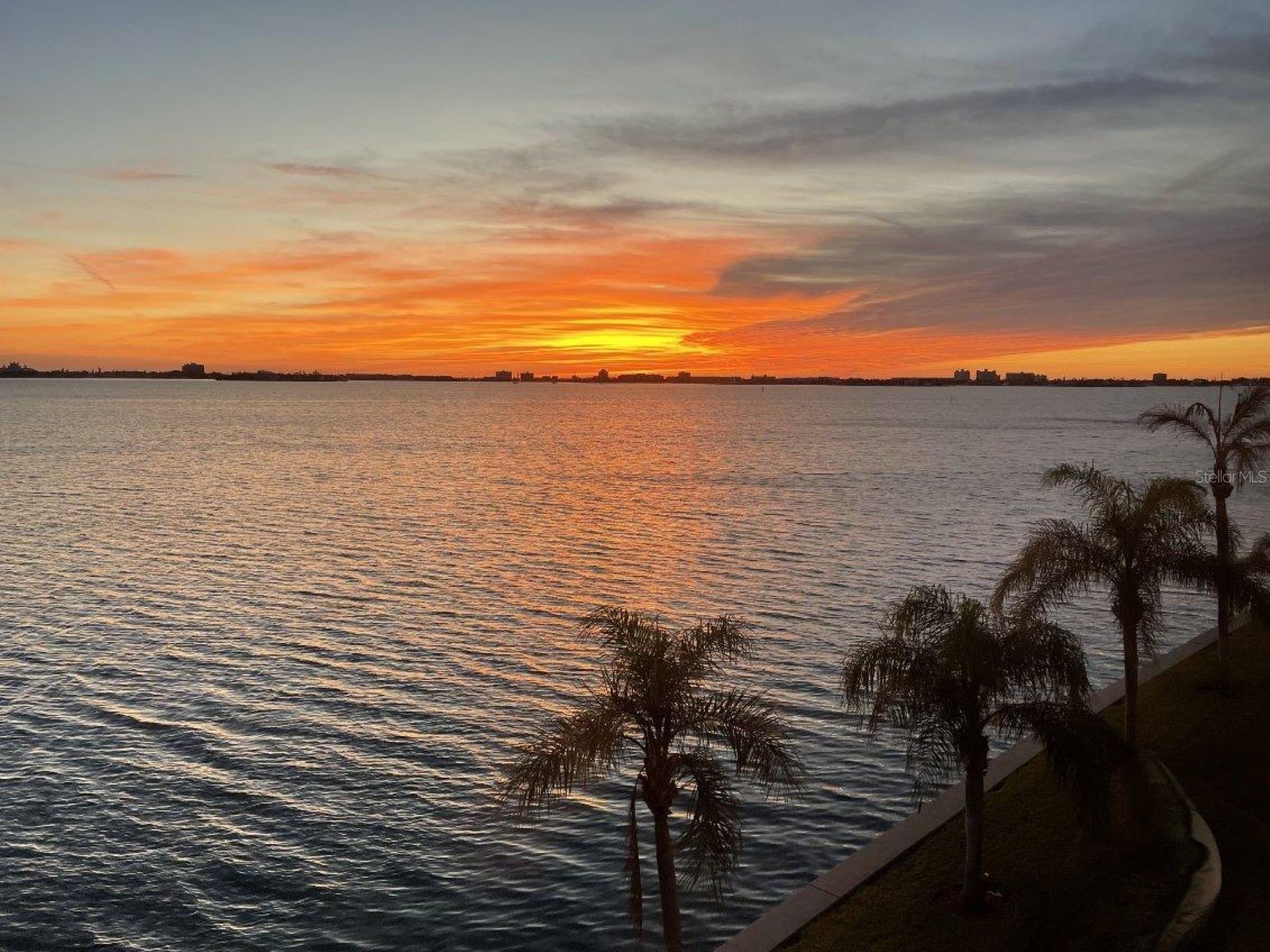 5900 Shore Boulevard S #402 Gulfport FL 33707 - BOCA CIEGA BAY TB8501621 image1