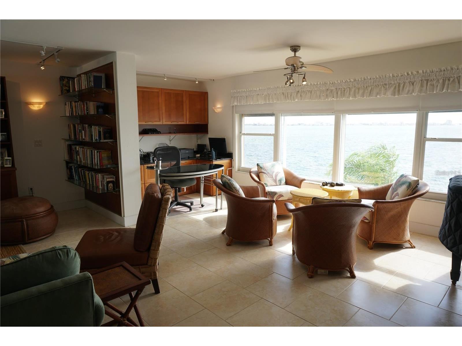 5900 Shore Boulevard S #402 Gulfport FL 33707 - BOCA CIEGA BAY TB8501621 image4