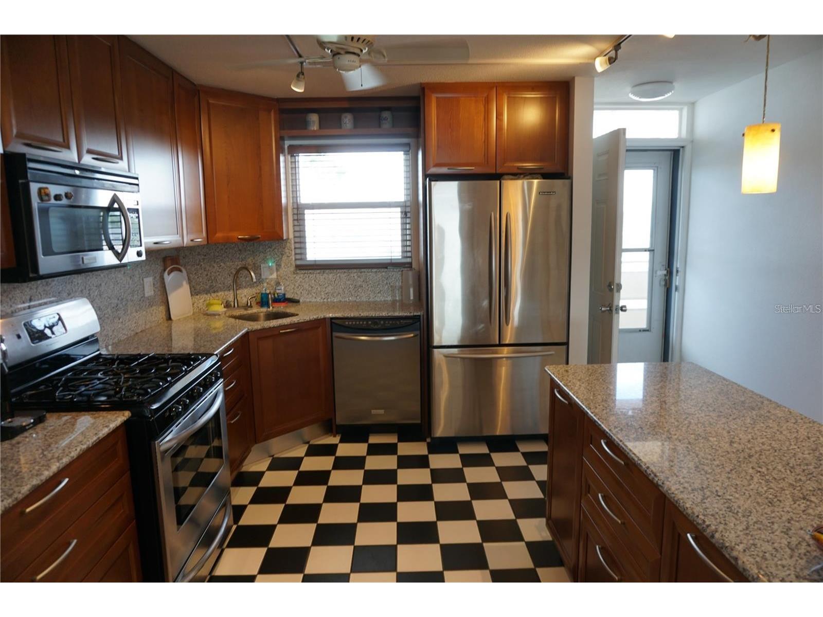 5900 Shore Boulevard S #402 Gulfport FL 33707 - BOCA CIEGA BAY TB8501621 image9