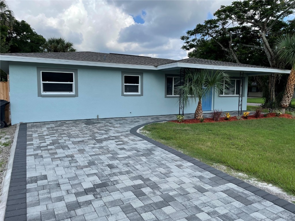 5901 1st Street NE Saint Petersburg FL 33703 U8136420 image1